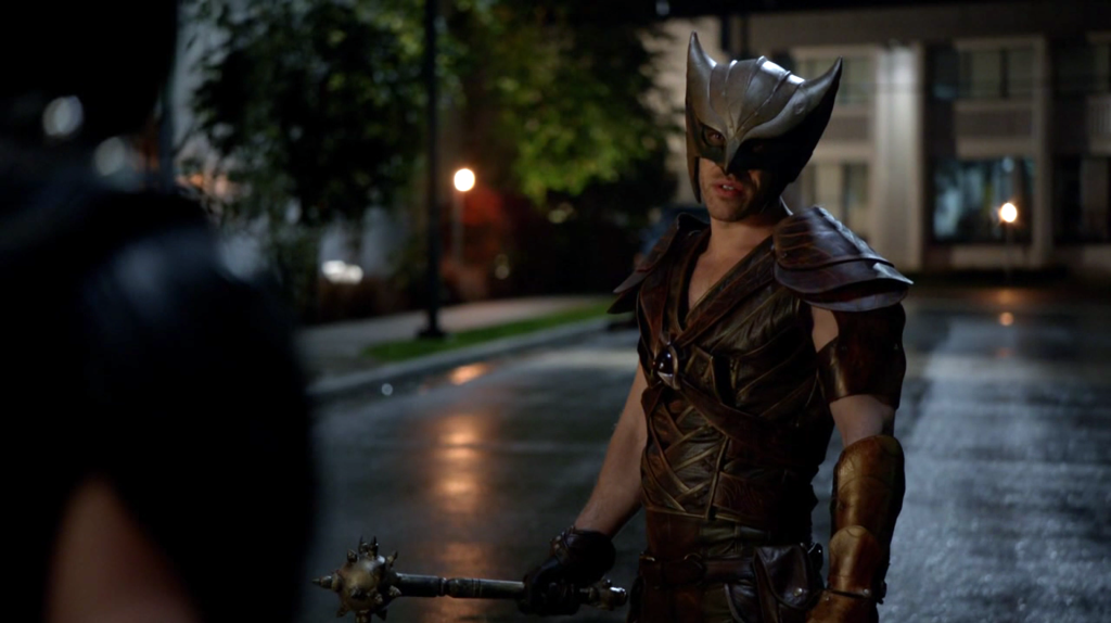Un clip de 30 segundos te presenta a Hawkman