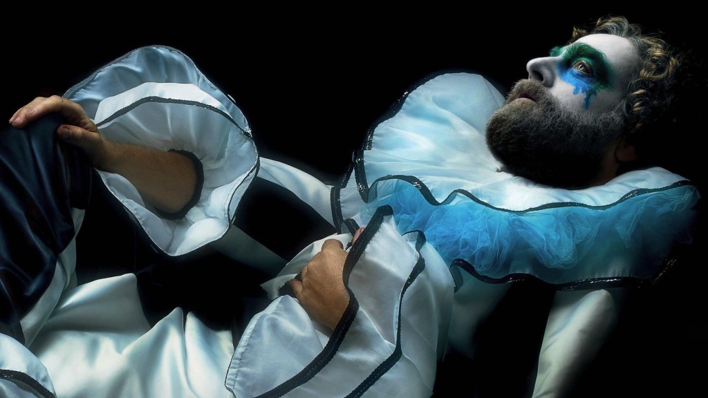 Dos comedias renovadas: Superstore y Baskets