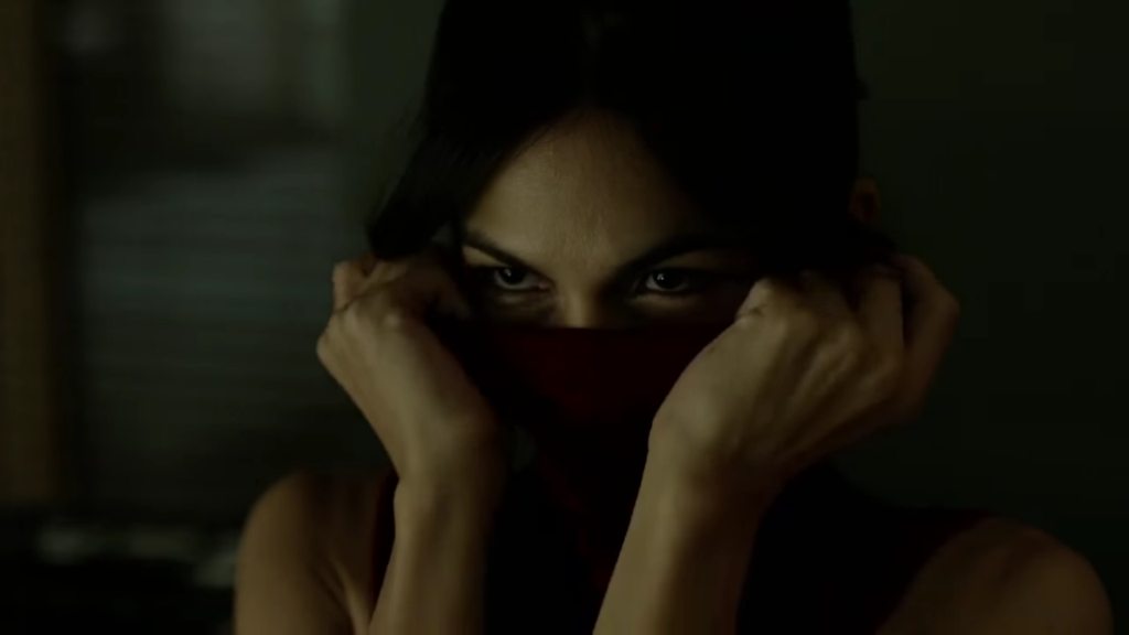 Al fin vemos a Elektra pateando traseros a montones