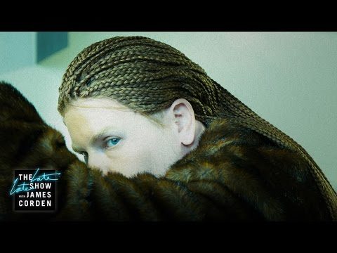 James Corden imita a Beyoncé en un video imperdible