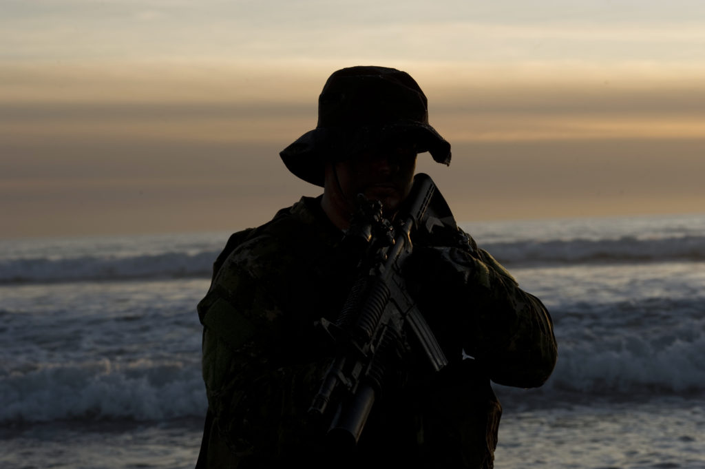 Six: History presenta su nueva miniserie