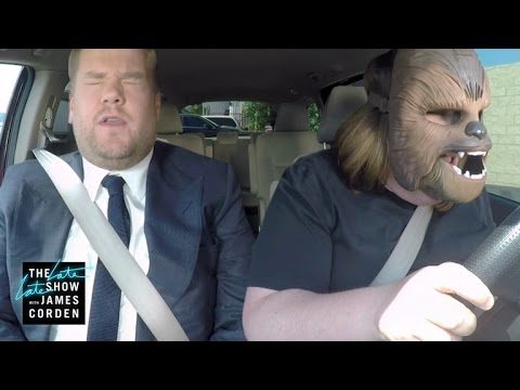 La mamá Chewbacca con James Corden y... ¡J.J. Abrams!