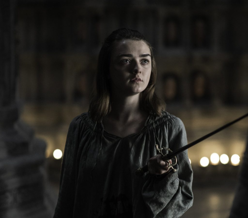 Maisie Williams lanza una playera exclusiva de Arya Stark