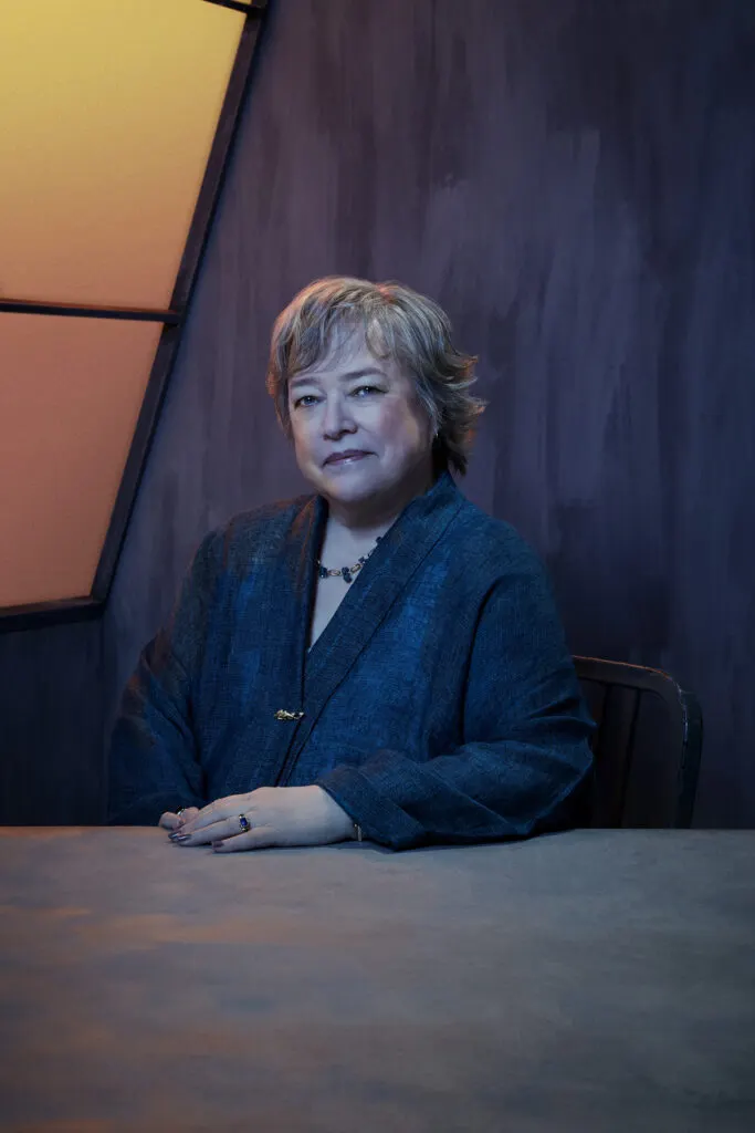 Chuck Lorre crea una nueva serie para Netflix protagonizada por Kathy Bates
