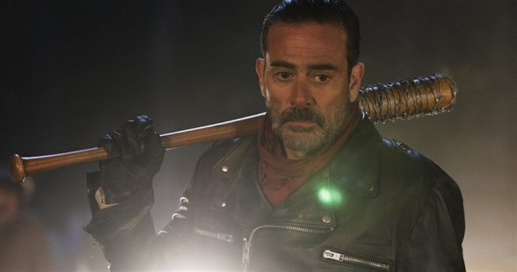 Negan amenaza a todos en una nueva foto de la 7ma temporada