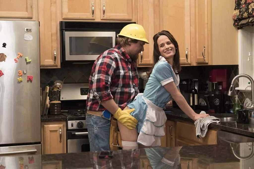Netflix presenta el primer avance de Easy