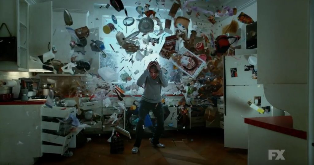 El hijo de Charles Xavier pone a prueba sus poderes en dos nuevas promos