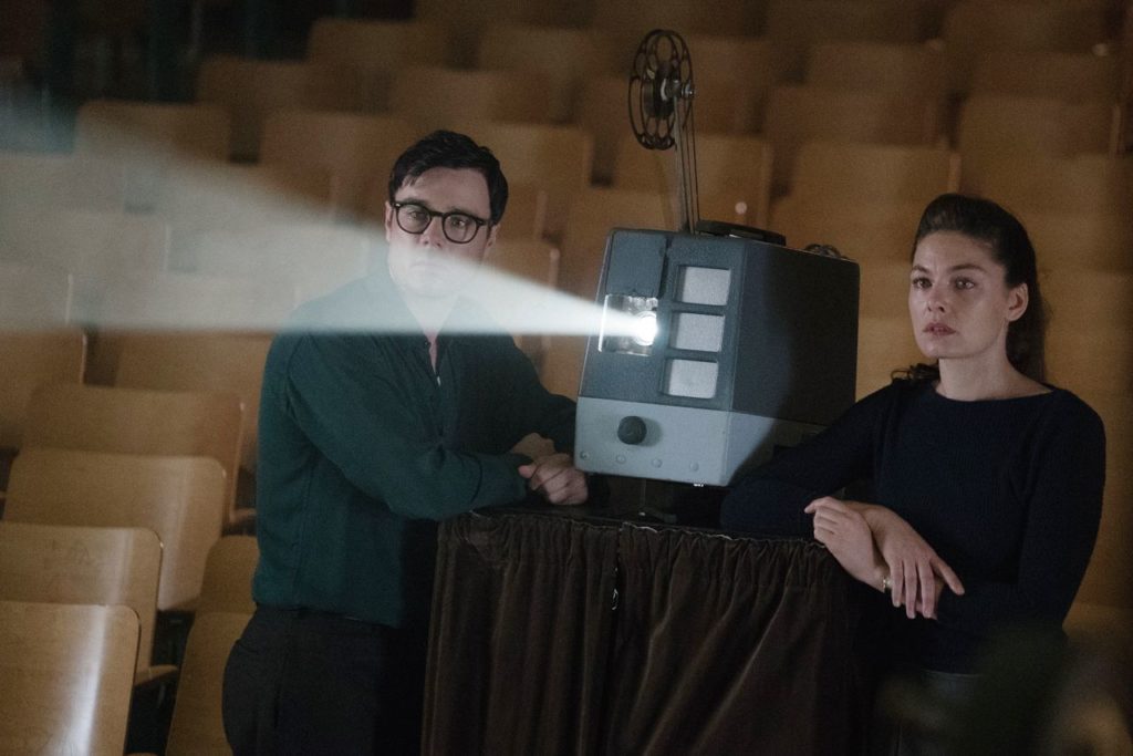 El revelador teaser que nos muestra al hombre misterioso