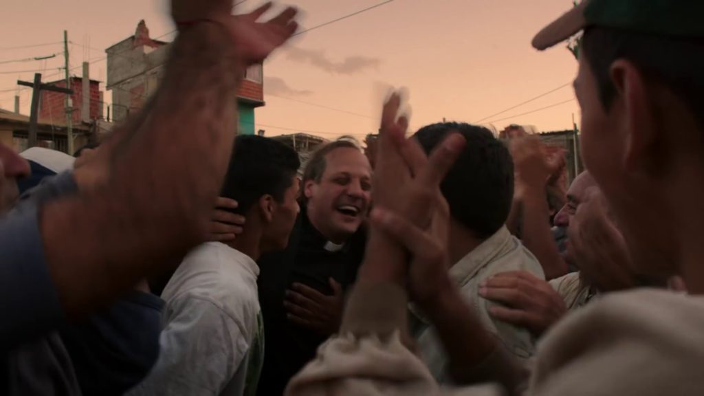 7 cosas que necesitas saber de Llámame Francisco, la nueva miniserie de Netflix