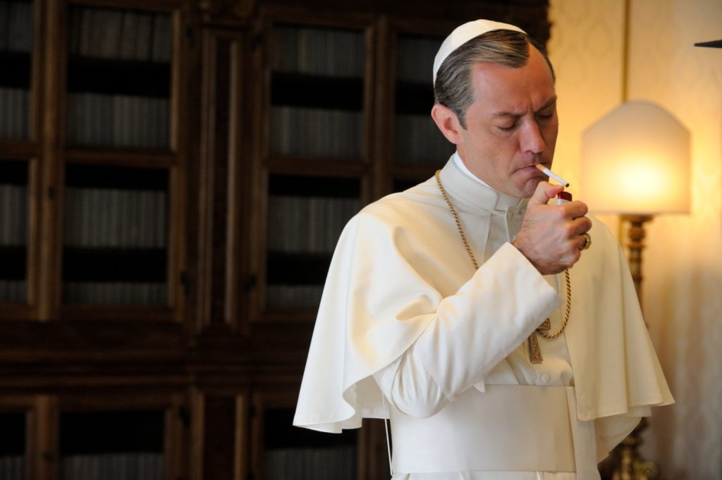 Con poster incluido, HBO presenta nuevo trailer para The Young Pope