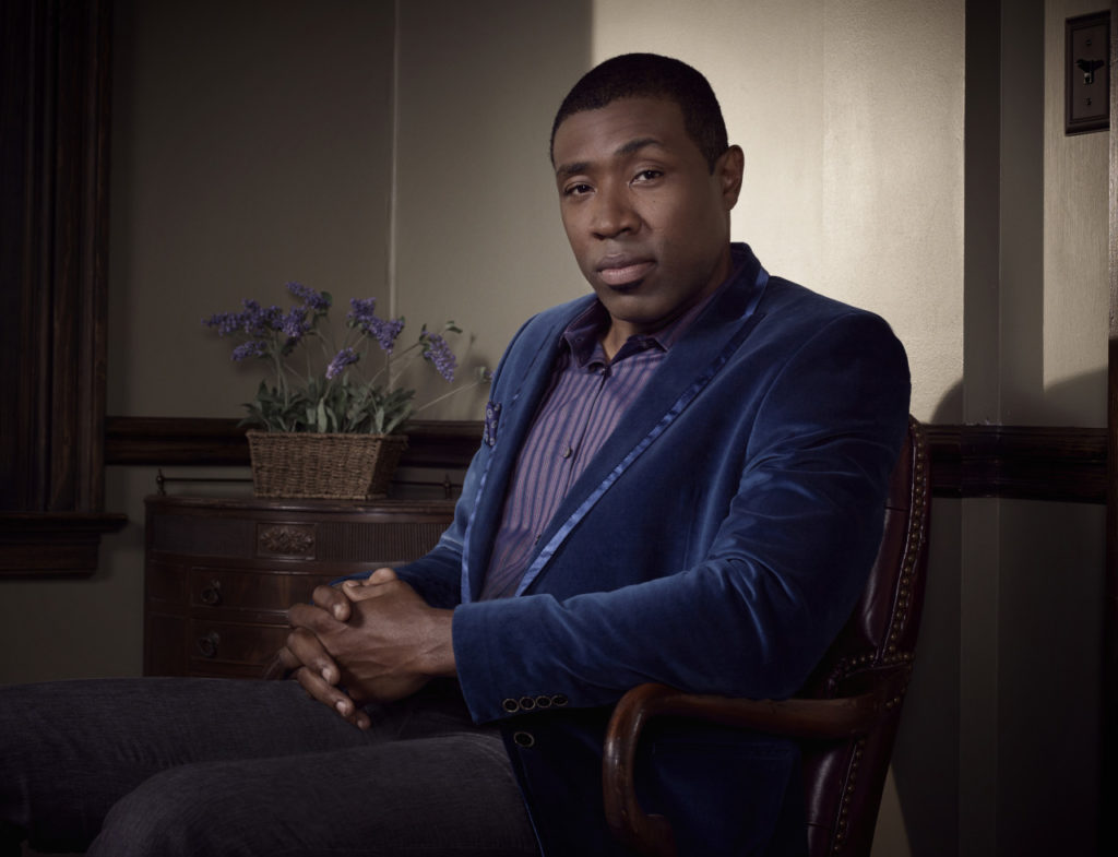 Con ustedes: el nuevo Black Lightning de la TV