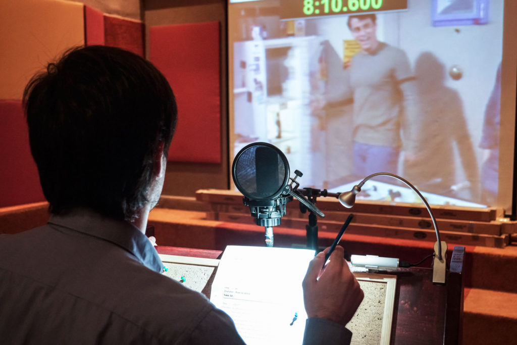 España se queda sin varias emisiones seriéfilas debido a la huelga de actores de doblaje