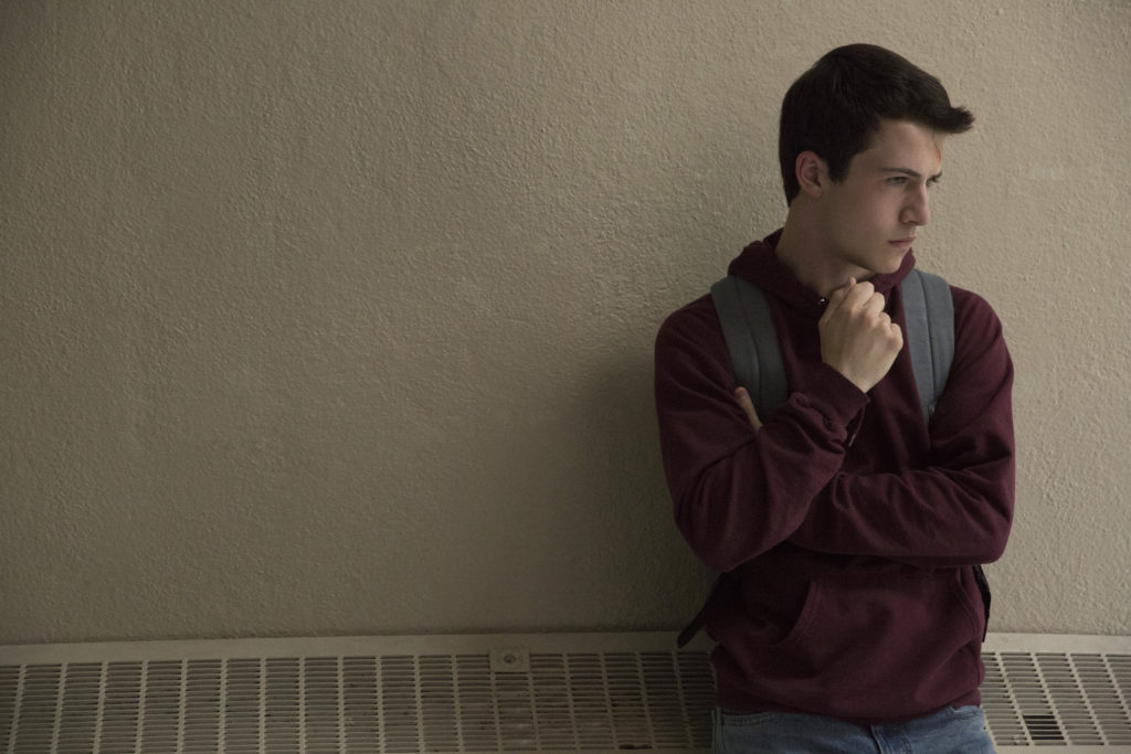 Dylan Minnette presenta el primer single de su banda