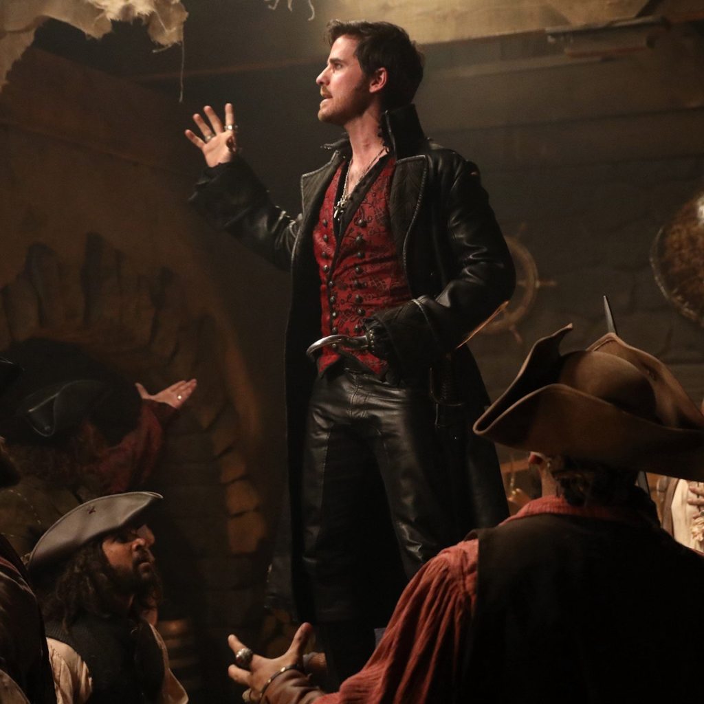 Nuevas promos del musical con Hook, Regina, Snow y Charming cantando