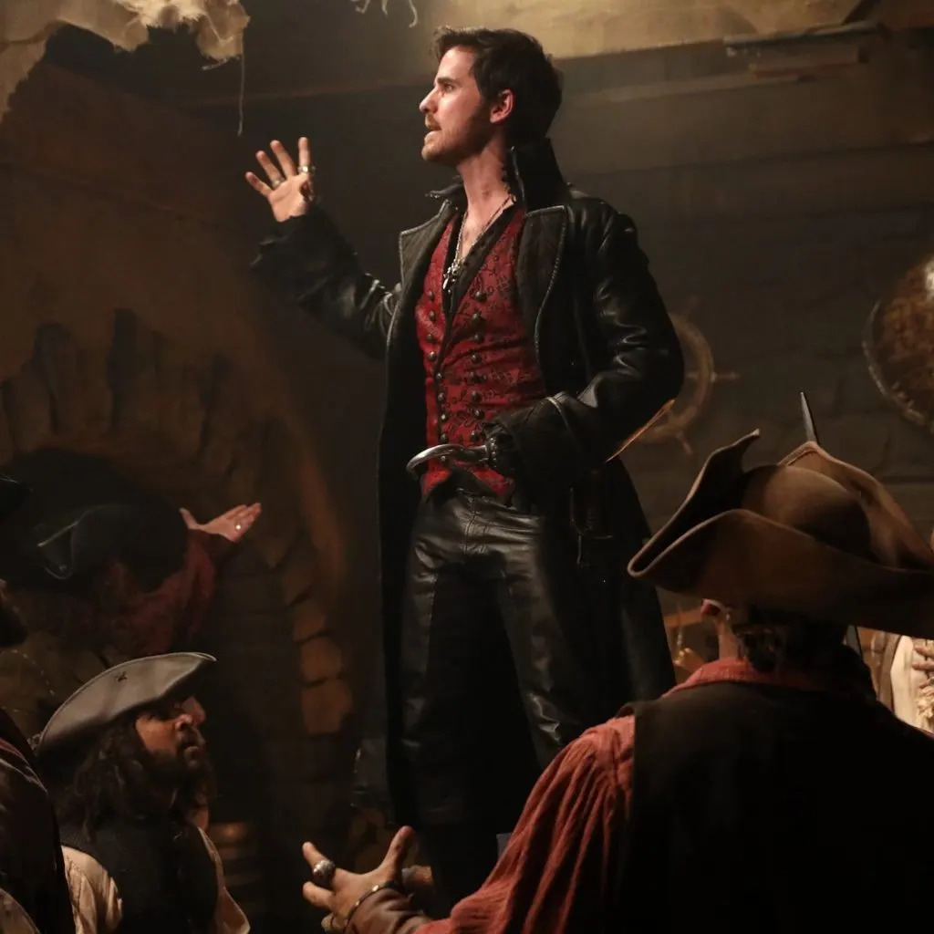Nuevas promos del musical con Hook, Regina, Snow y Charming cantando