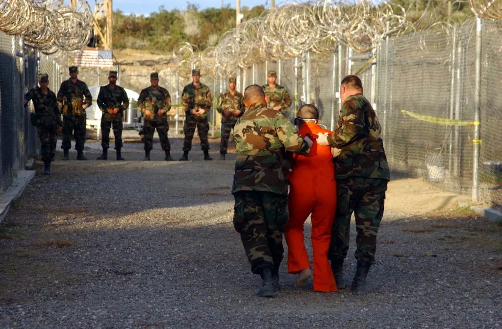 El director Oliver Stone debutará en la tele con una serie sobre Guantánamo