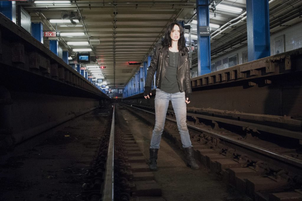 6 estrellas de la tele que viajan en el metro al igual que tú