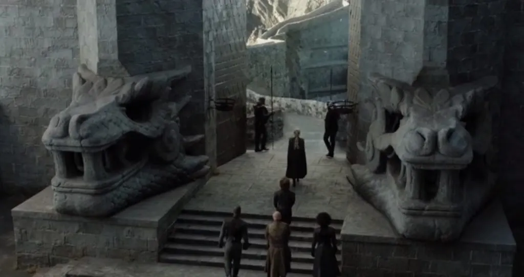 ¡Viva MexiGOT, cabrones! ¿Referencias al Templo de Quetzalcóatl en Dragonstone?