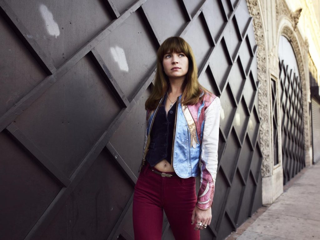 Britt Robertson regresa a la pantalla, ahora en una nueva serie Shondaland