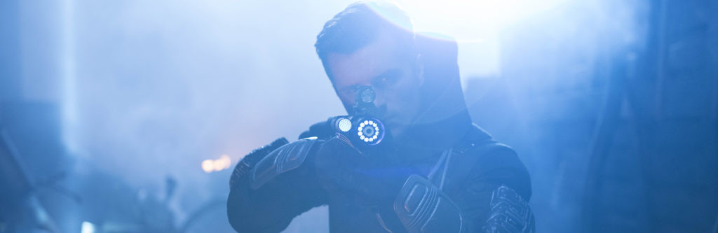 Nuevas imágenes de Josh Hutcherson en la comedia sci-fi de Hulu