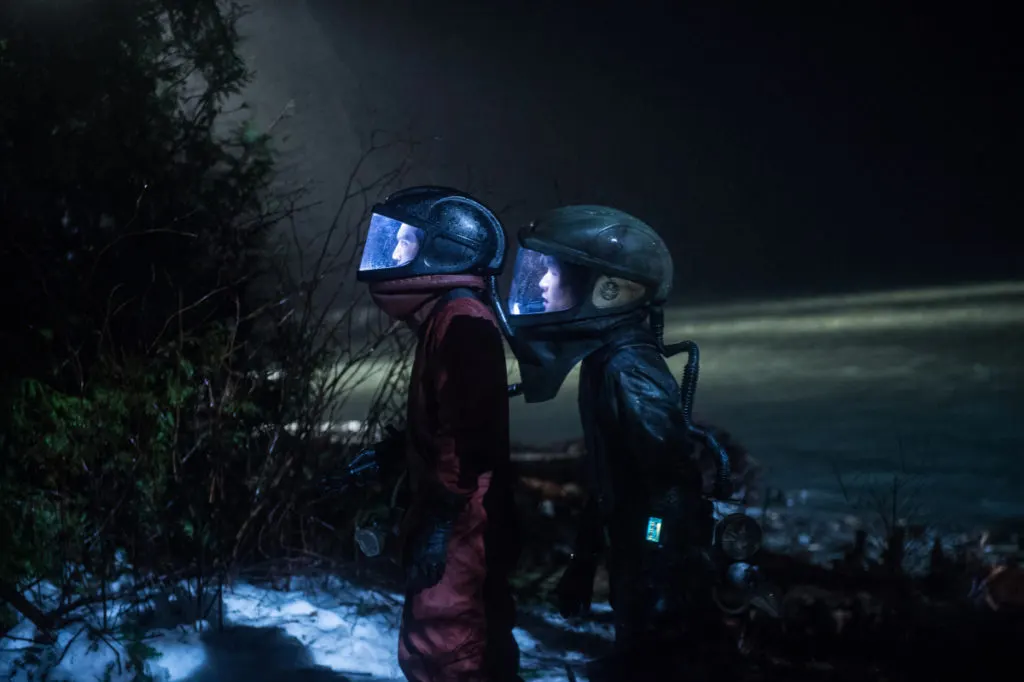 Conoce a una de las misteriosas prisioneras en la nave del season finale pasado