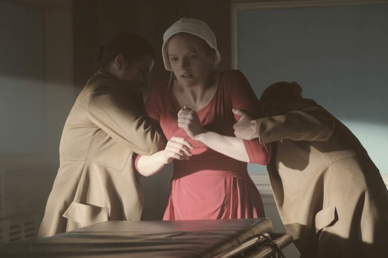8 veces que los autores de libros hicieron cameos en sus adaptaciones a la TV