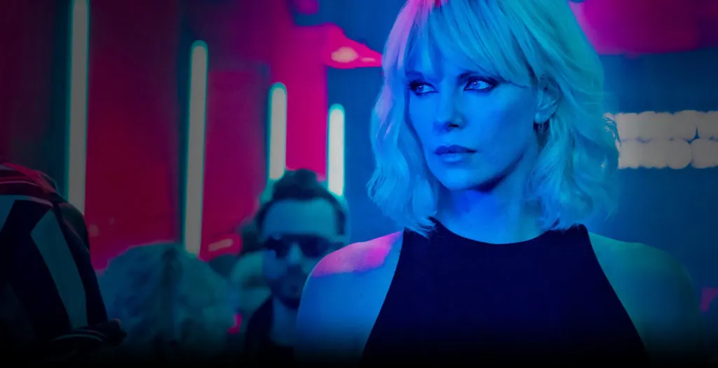EW presenta a Charlize Theron en la nave de Seth MacFarlane