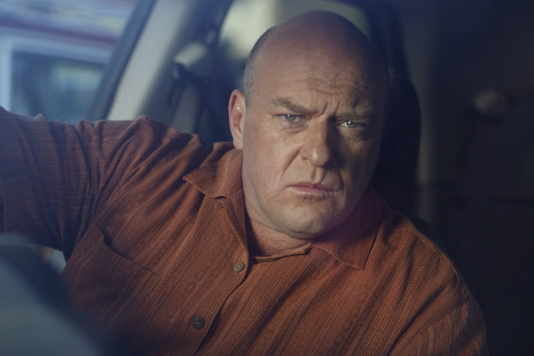 Primera foto del rol secreto que tendrá Dean Norris en la temporada final
