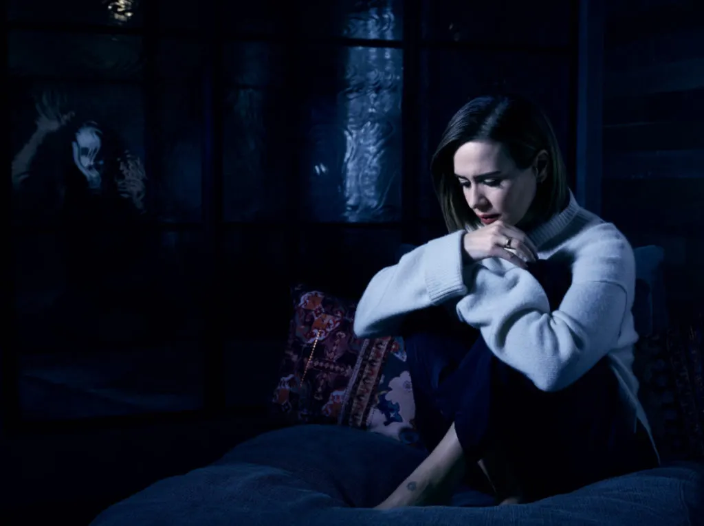Lena Dunham debuta en la saga de Murphy en una violenta aparición