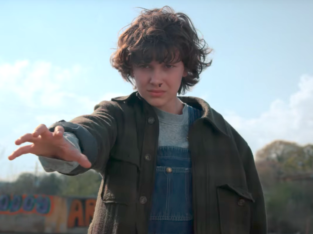 Mike se reencuentra con Eleven en un último clip que viene acompañado de poster