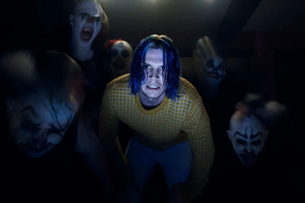 Ryan Murphy revela el primer póster del spin-off y da más detalles de la trama