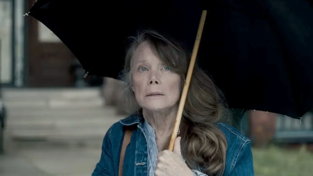 Sissy Spacek y Bill Skarsgård conocen el infame pueblo creado por Stephen King