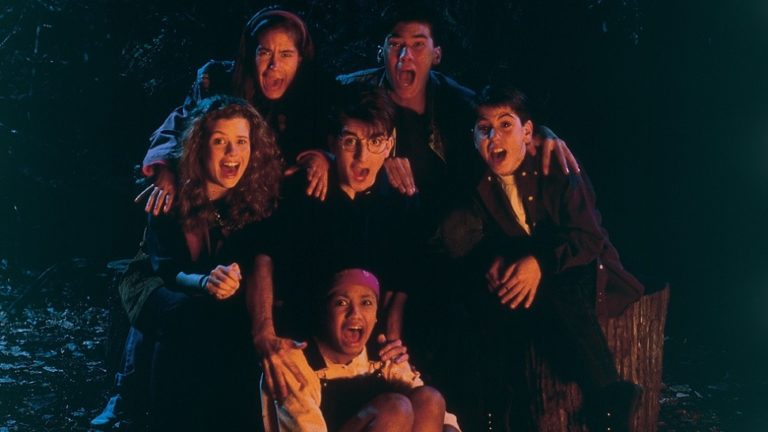 El guionista de IT escribirá la película de Are You Afraid of the Dark?
