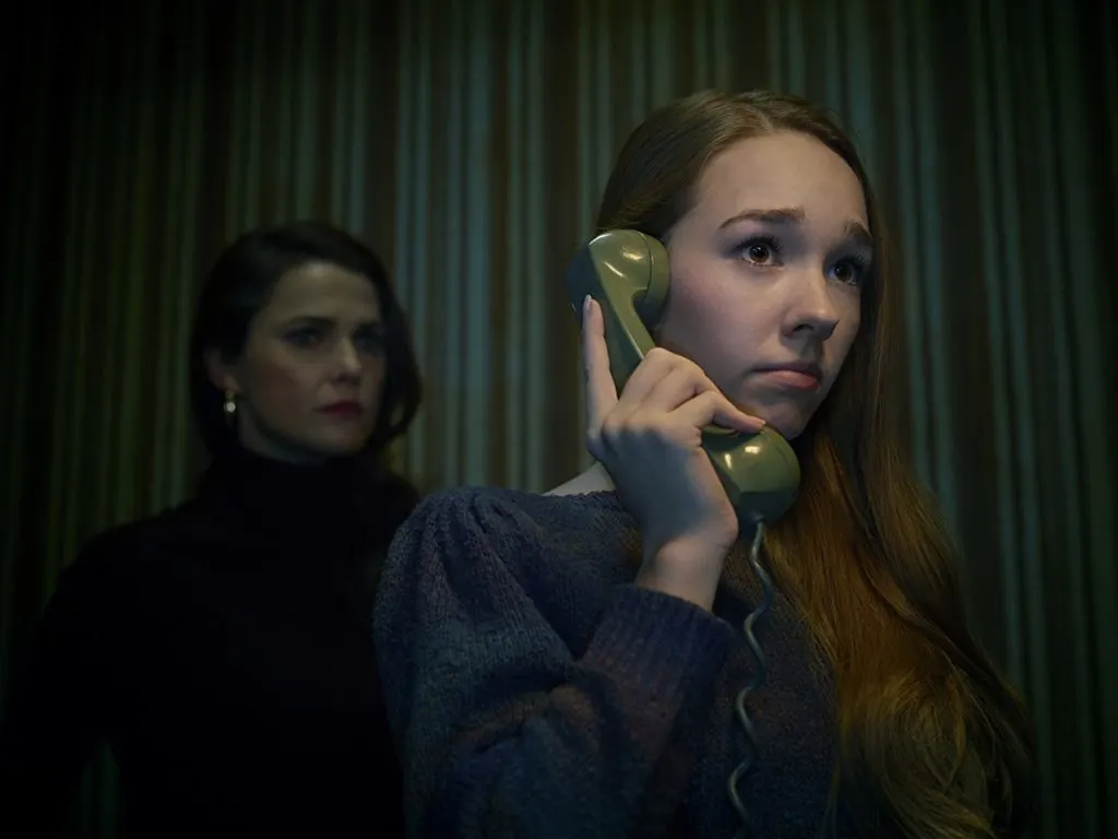 Primera imagen de Paige en su nueva faceta de espía