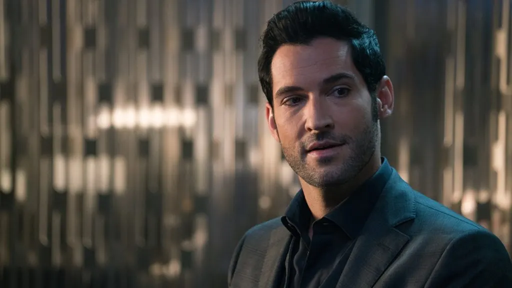 Tom Ellis niega su participación como Lucifer en 'Crisis On Infinite Earths'