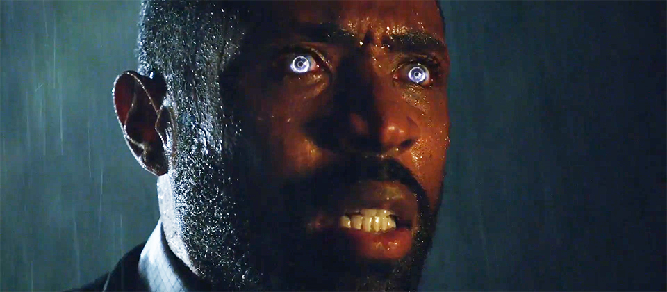 Conoce a este héroe distinto que sacude a la pantalla chica