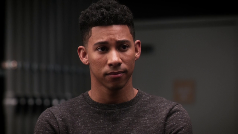 Kid Flash se sube a la Waverider