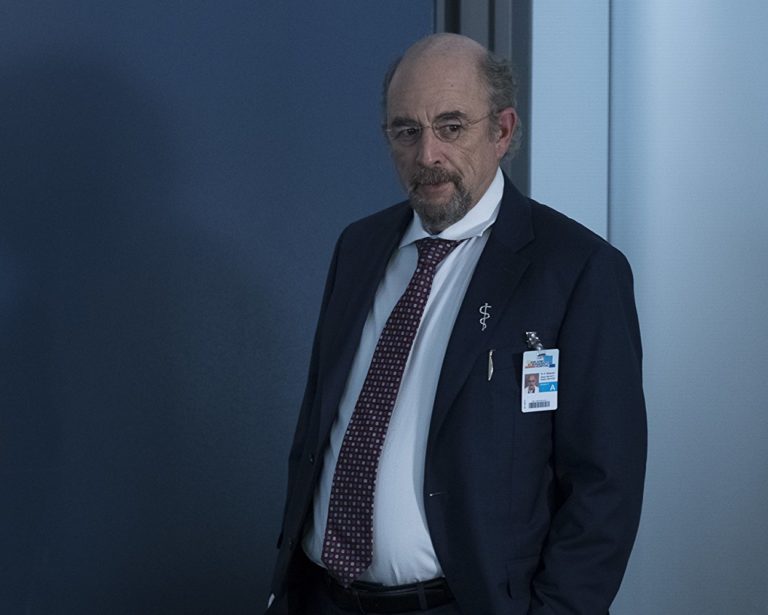 Primera imagen de Richard Schiff en la serie de J.K. Simmons