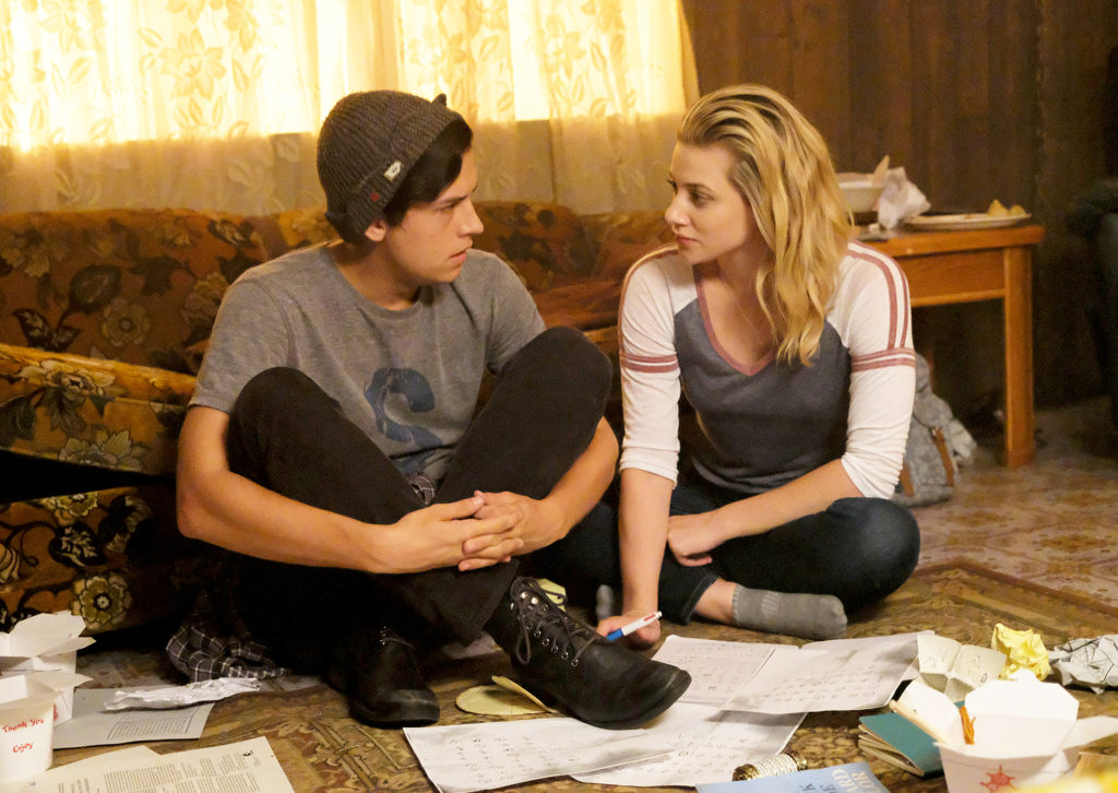 13 momentos dentro de la relación de Betty y Jughead