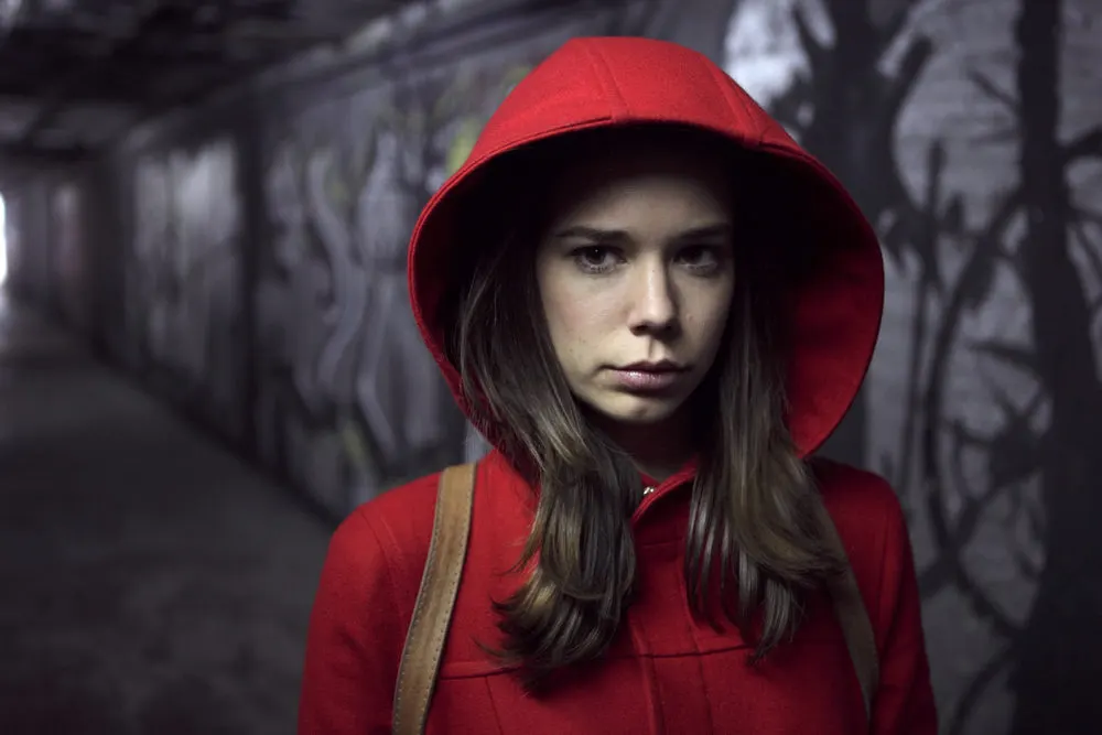 Crackle nos trae la serie española que le da un giro a los cuentos clásicos