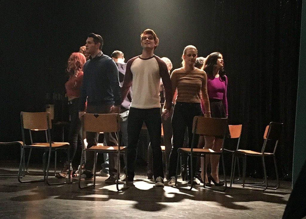 Primeras imágenes del episodio de Carrie el musical