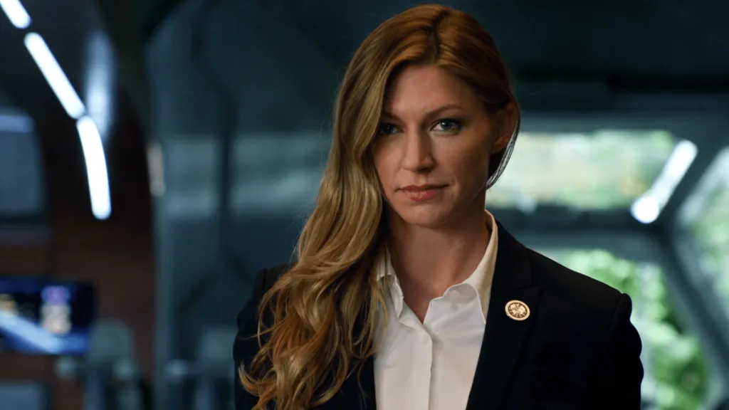 Jes Macallan es promovida a personaje regular para la 4ta temporada