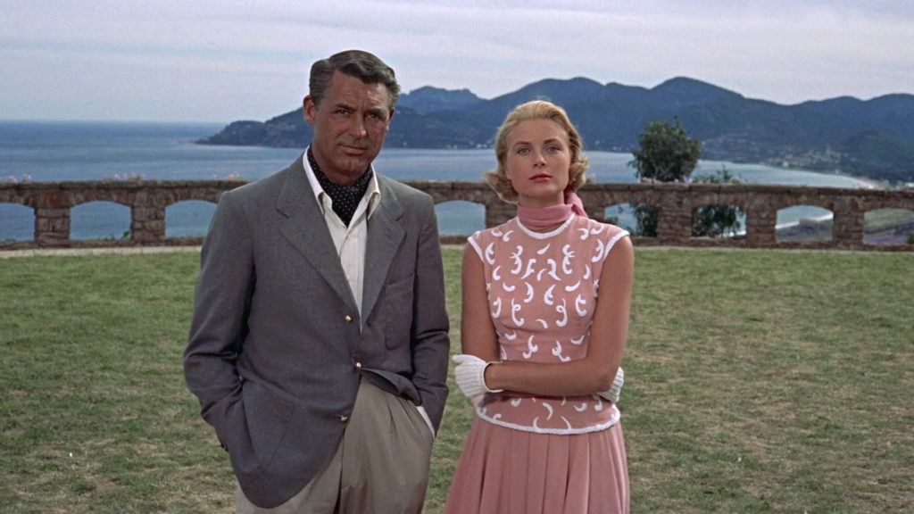 La película de Alfred Hitchcock 'To Catch a Thief' será adaptada a una serie en español