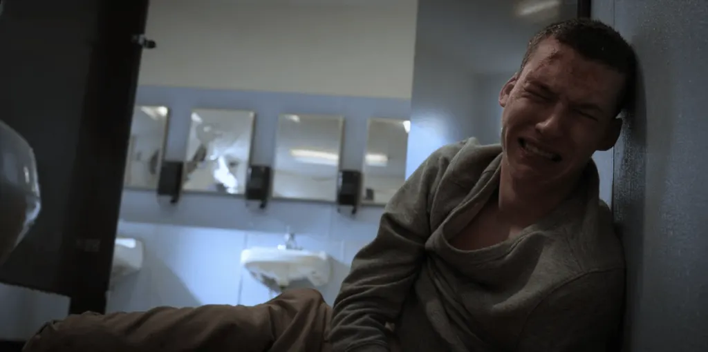 El creador de la serie defiende la polémica escena de violación en la segunda temporada