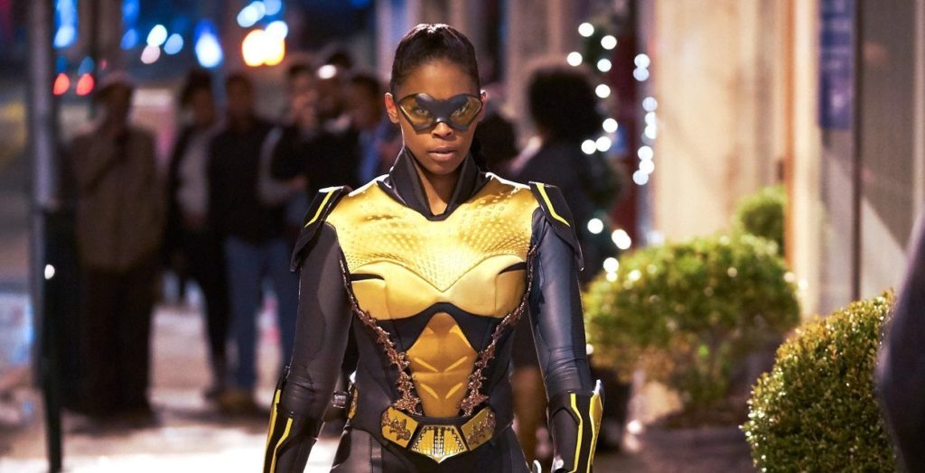 Nafessa Williams quiere un cruce con Supergirl