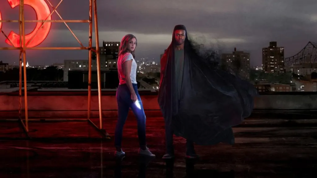 El showrunner insinúa conexiones con Agents of SHIELD y Agent Carter