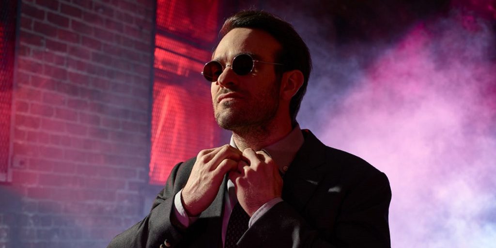 Charlie Cox fue golpeado mientras preparaba su papel del superhéroe ciego