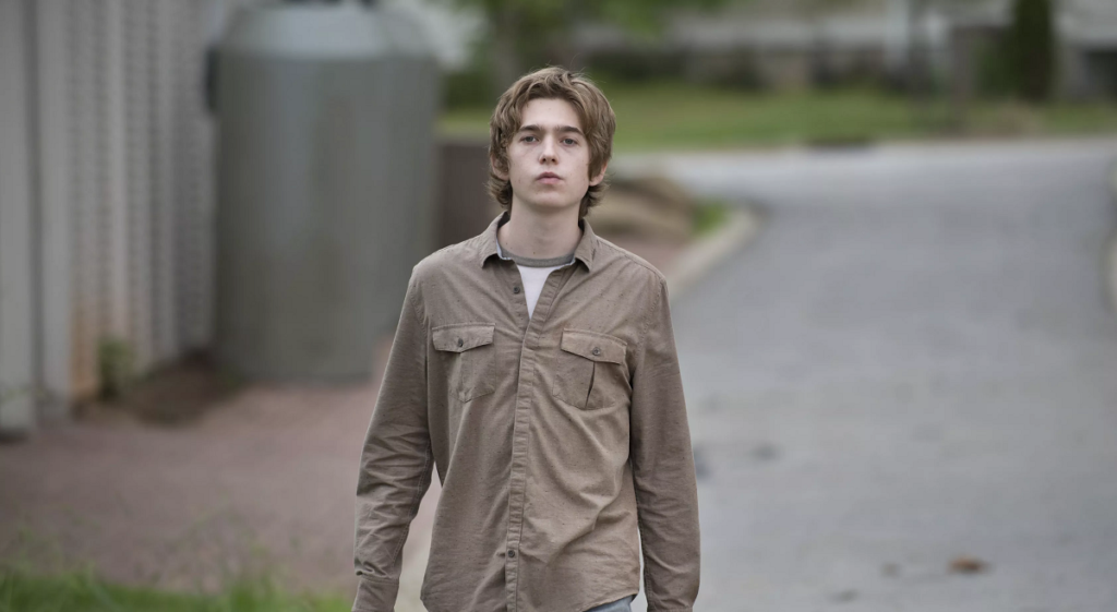 Austin Abrams protagonizará la adaptación de Hulu