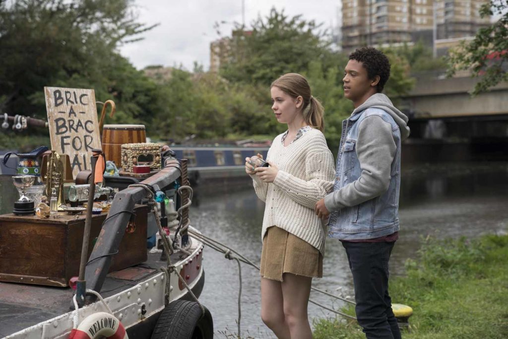 Sorcha Groundsell y Percelle Ascott hablan de Netflix y esta apuesta con MUCHO amor