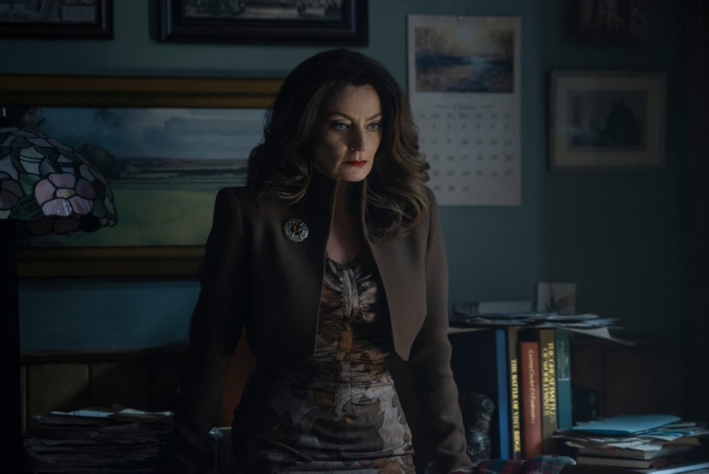Doom Patrol lanza el primer vistazo de Michelle Gomez como Madame Rouge